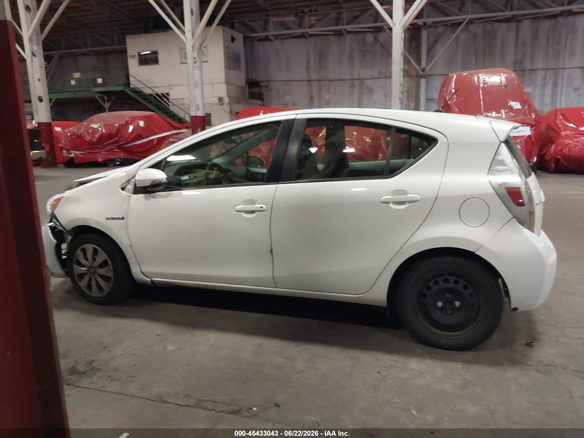 2013 Toyota Prius C One VIN: JTDKDTB35D1535167 Lot: 45433043