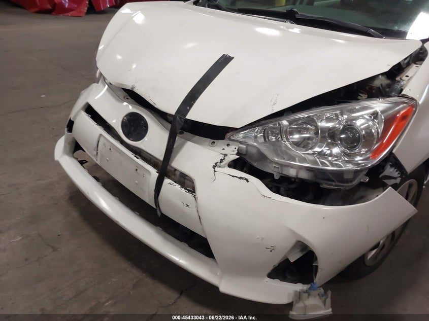 2013 Toyota Prius C One VIN: JTDKDTB35D1535167 Lot: 45433043