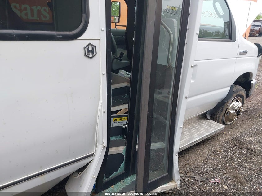 2019 Ford E-350 Cutaway VIN: 1FDWE3FS3KDC47655 Lot: 45433050