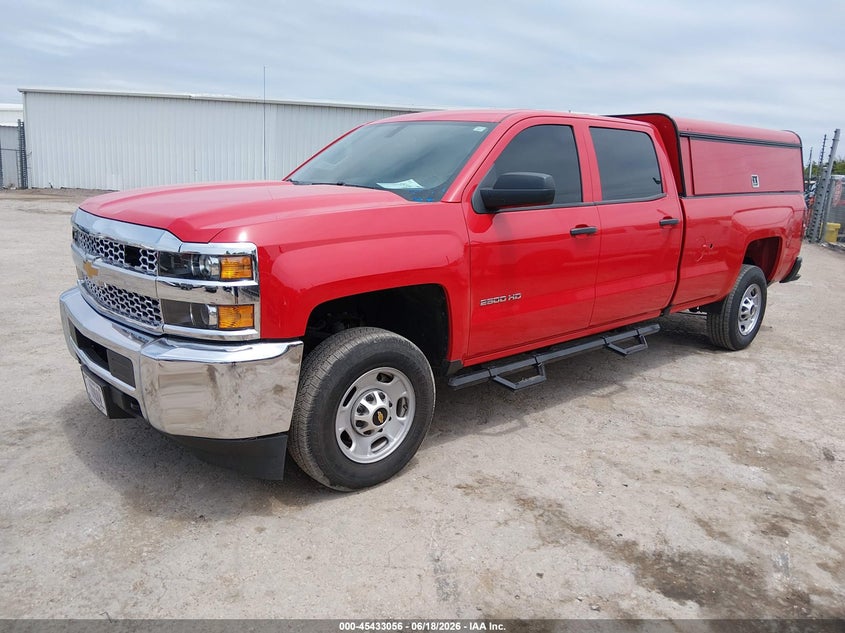2019 CHEVROLET SILVERADO 2500HD auction photo 2