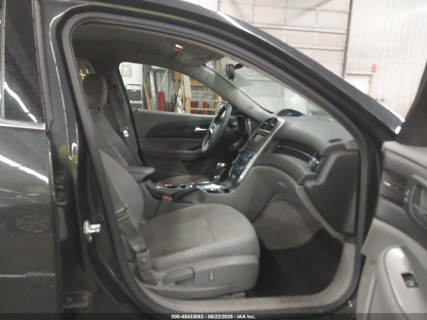 2015 CHEVROLET MALIBU auction photo 5