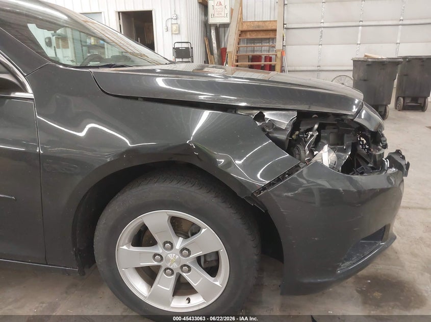 2015 CHEVROLET MALIBU auction photo 6