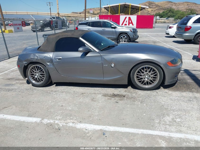 2003 BMW Z4 2.5I VIN: 4USBT33473LS40563 Lot: 45433072