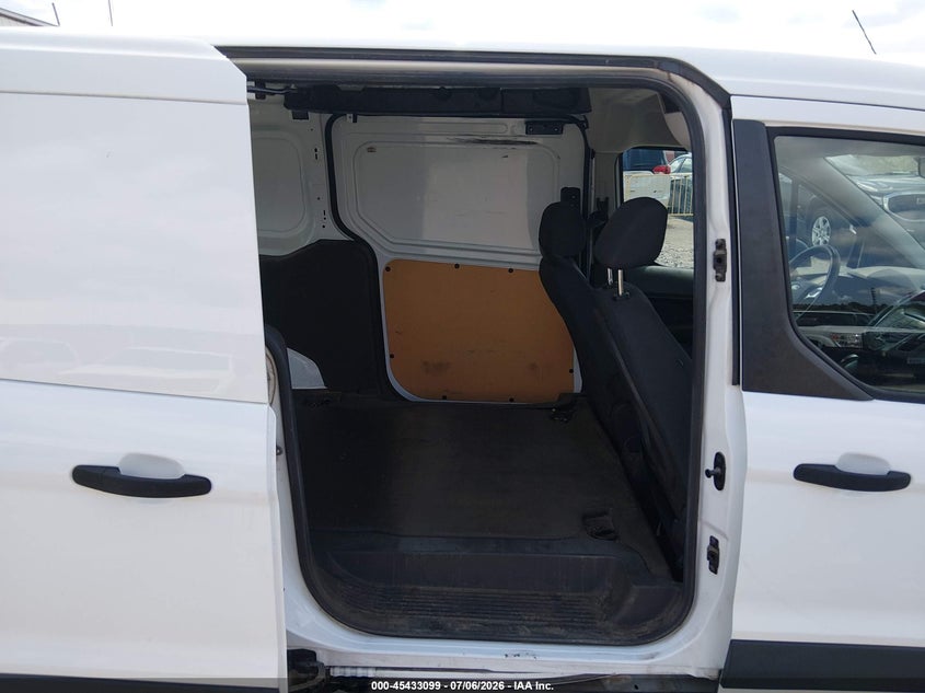 2017 FORD TRANSIT CONNECT auction photo 8