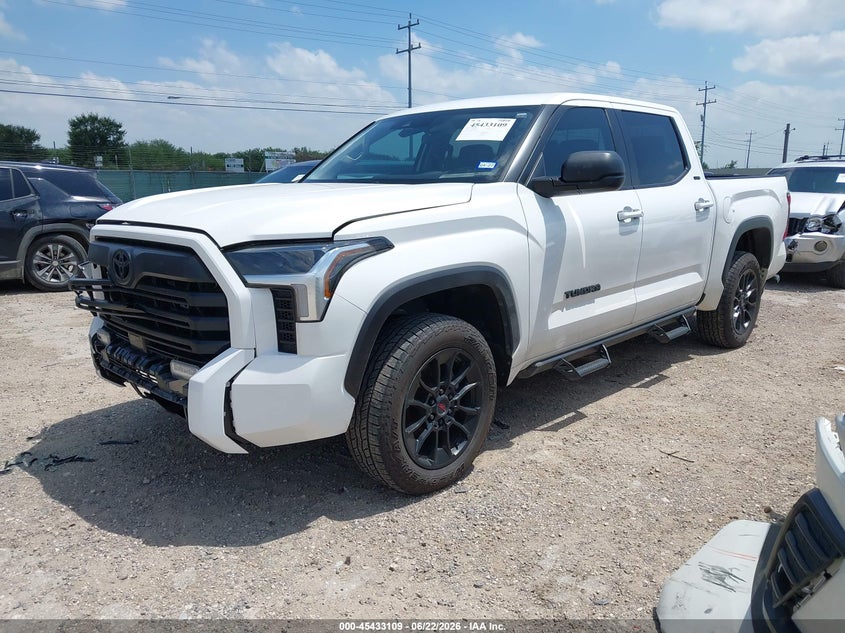 2024 TOYOTA TUNDRA auction photo 2