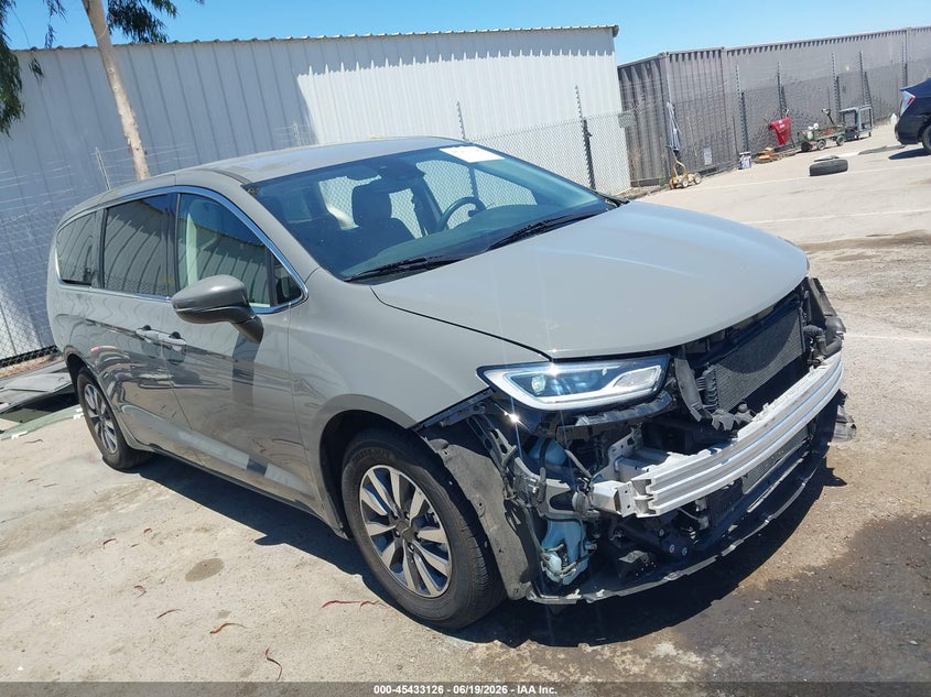 2023 Chrysler Pacifica Hybrid