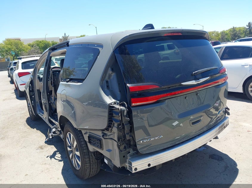 2023 CHRYSLER PACIFICA HYBRID auction photo 3