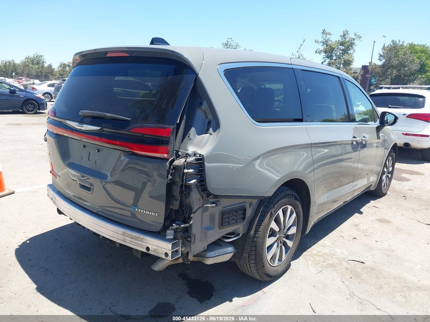 2023 CHRYSLER PACIFICA HYBRID auction photo 4