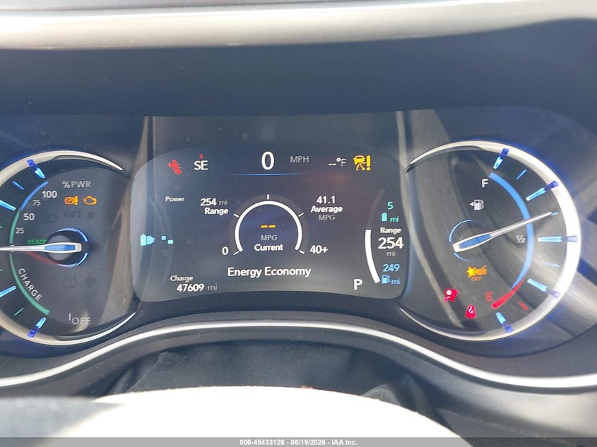 2023 CHRYSLER PACIFICA HYBRID auction photo 7