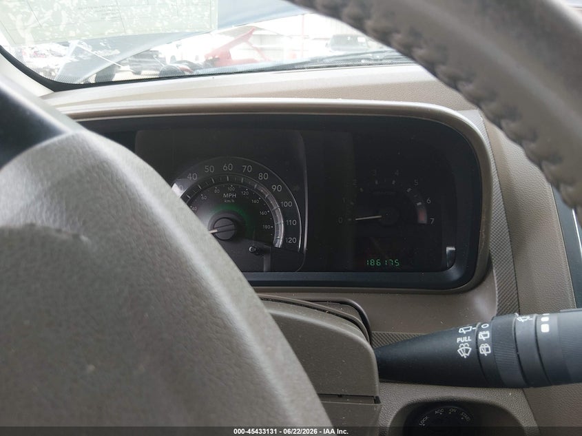 2009 DODGE JOURNEY auction photo 7