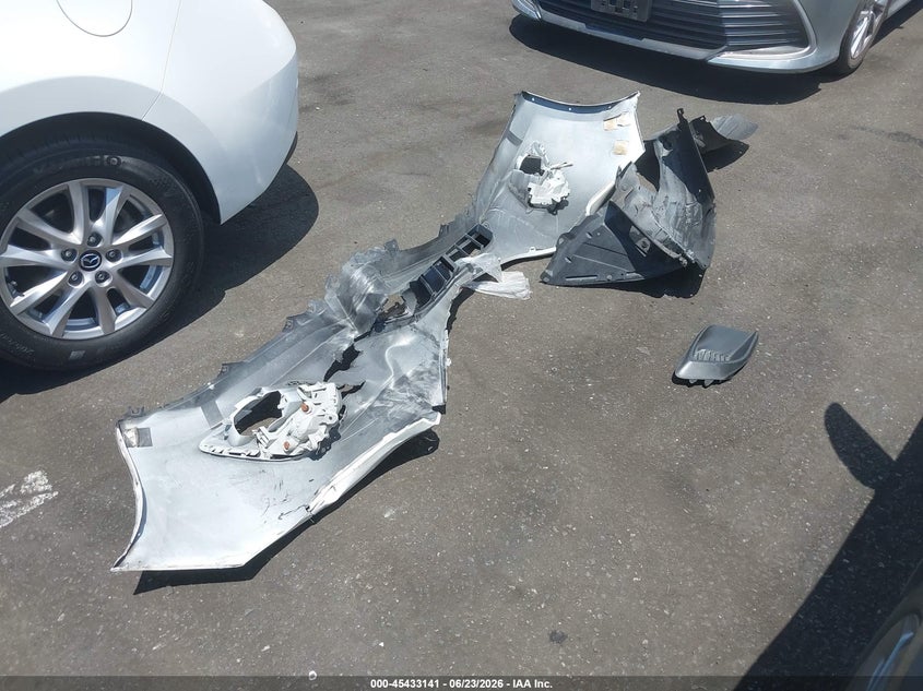 2014 Mazda Mazda3 I Touring VIN: JM1BM1V78E1153462 Lot: 45433141