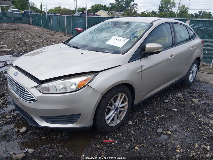 Vin: 1fadp3f28hl339645, lot: 45931243, ford focus se 20172