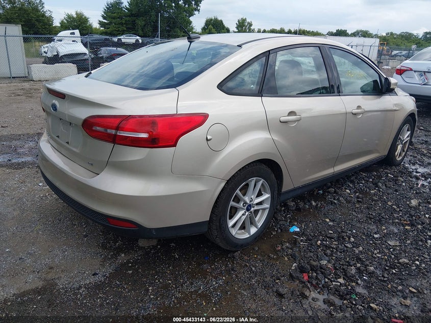 Vin: 1fadp3f28hl339645, lot: 45931243, ford focus se 20174
