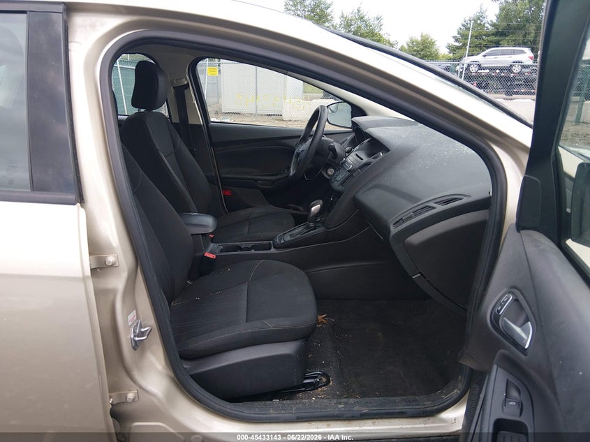 2017 FORD FOCUS auction photo 5