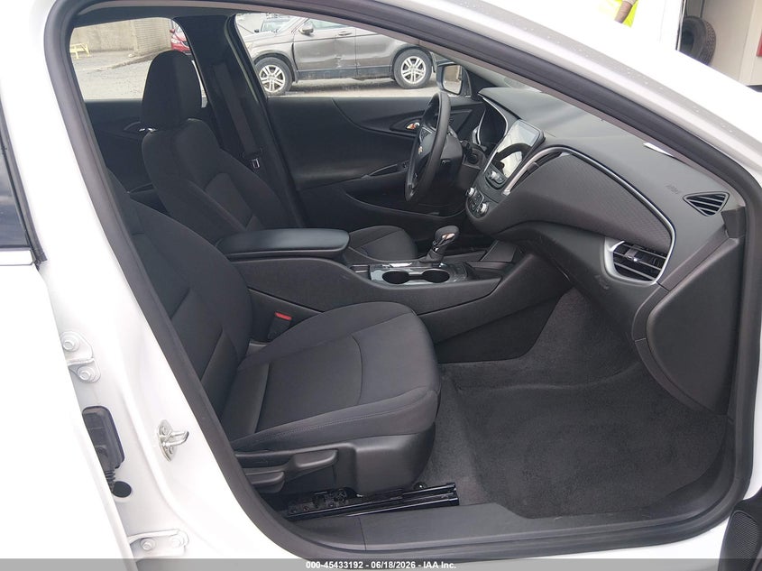 2024 CHEVROLET MALIBU FWD 1FL — Photo 5
