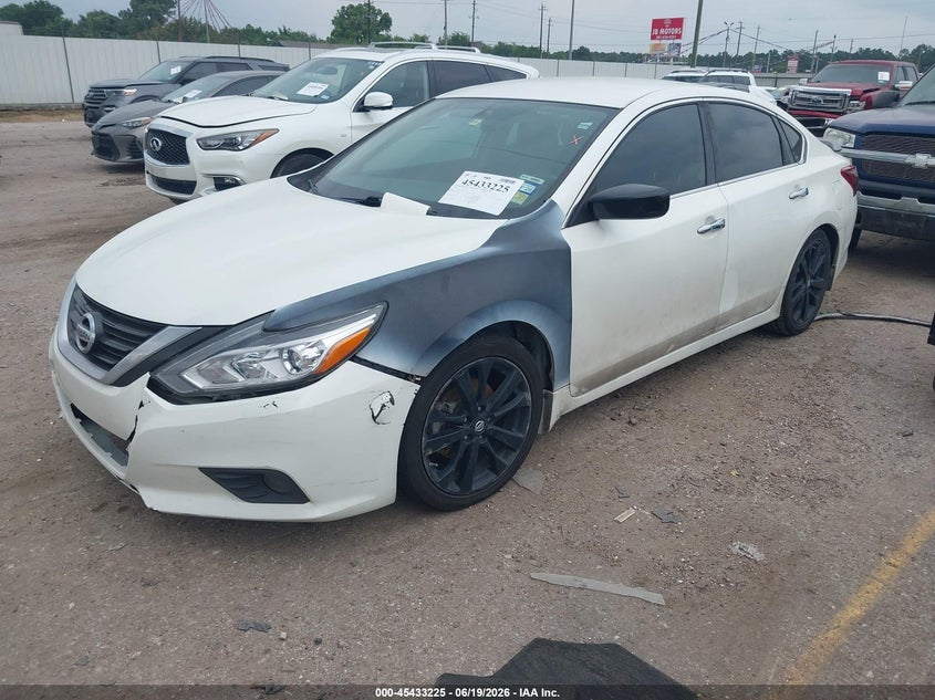 VIN 1N4AL3AP2JC227804 2018 NISSAN ALTIMA 2.5 SR