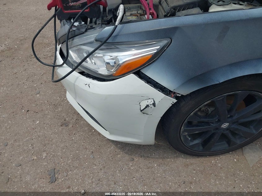 VIN 1N4AL3AP2JC227804 2018 NISSAN ALTIMA 2.5 SR