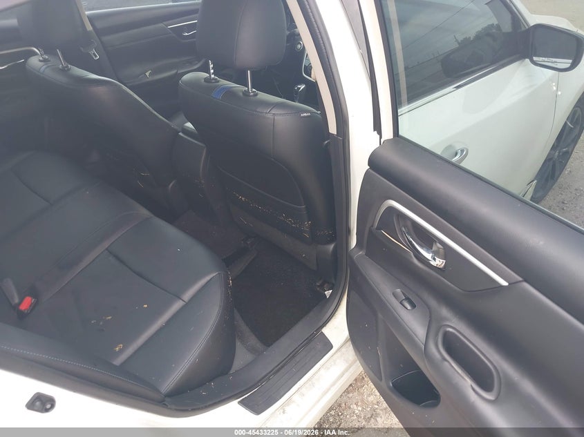 VIN 1N4AL3AP2JC227804 2018 NISSAN ALTIMA 2.5 SR