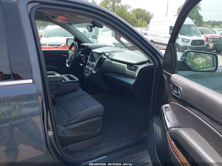 2020 CHEVROLET SUBURBAN auction photo 5