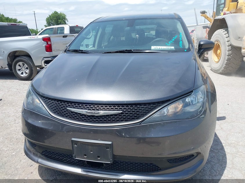 2021 CHRYSLER VOYAGER auction photo 6