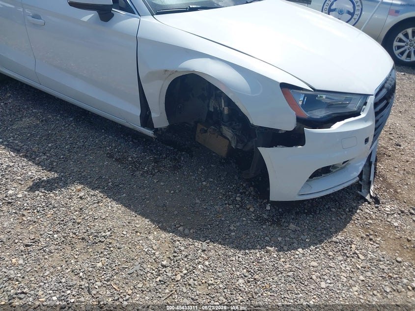 2015 AUDI A3 auction photo 6