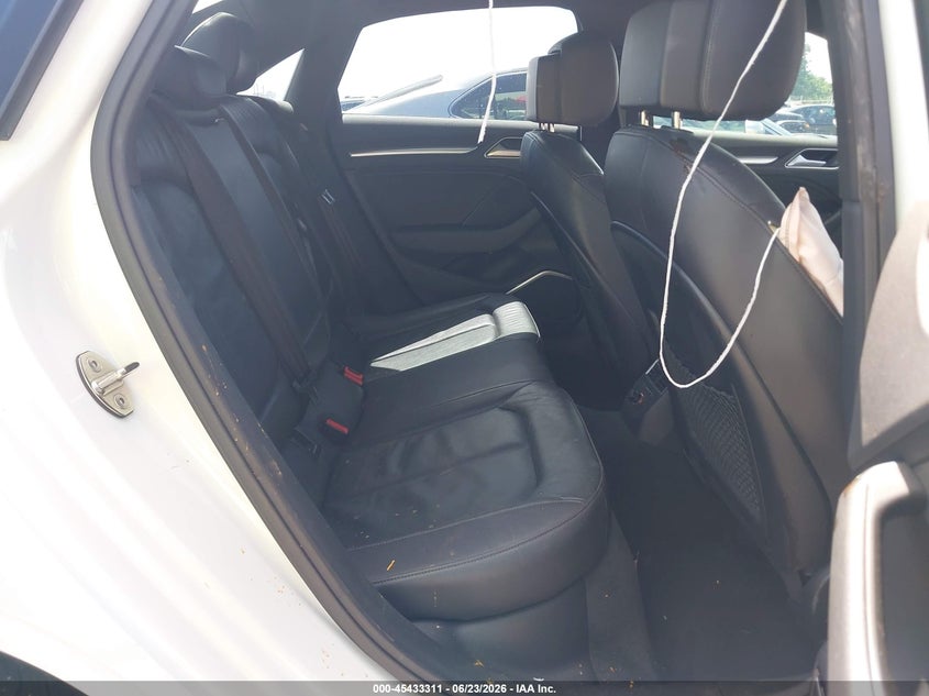 2015 AUDI A3 auction photo 8