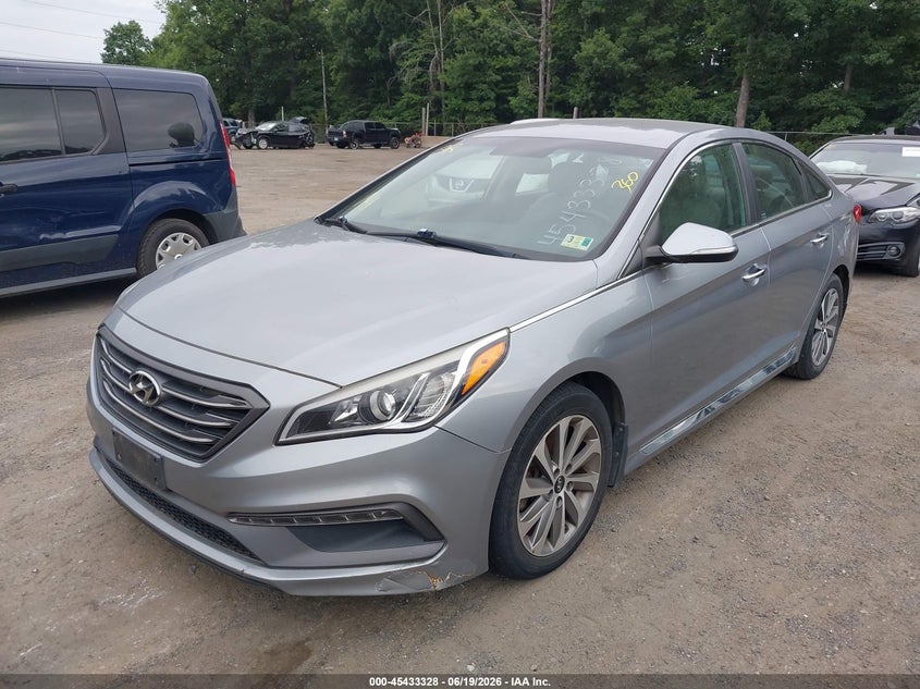 2015 HYUNDAI SONATA auction photo 2