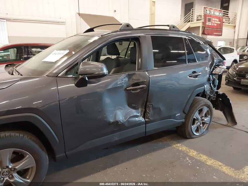 2025 TOYOTA RAV4 HYBRID auction photo 6