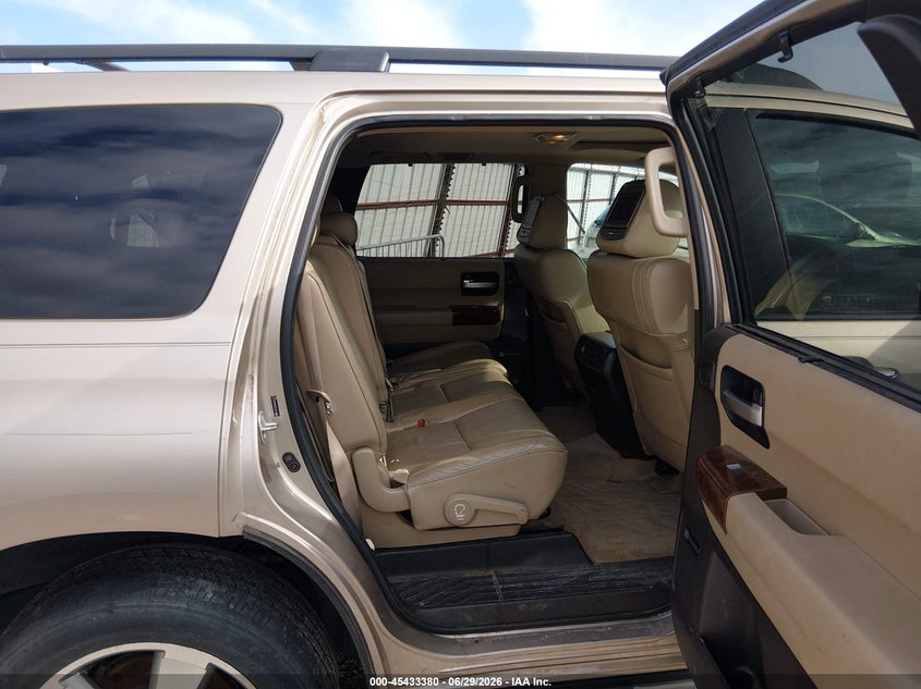 2008 TOYOTA SEQUOIA auction photo 8