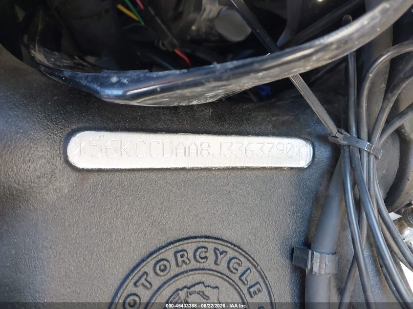 VIN 56KCCDAA8J3363790 2018 INDIAN MOTORCYCLE CO. CHIEF DARK HORSE