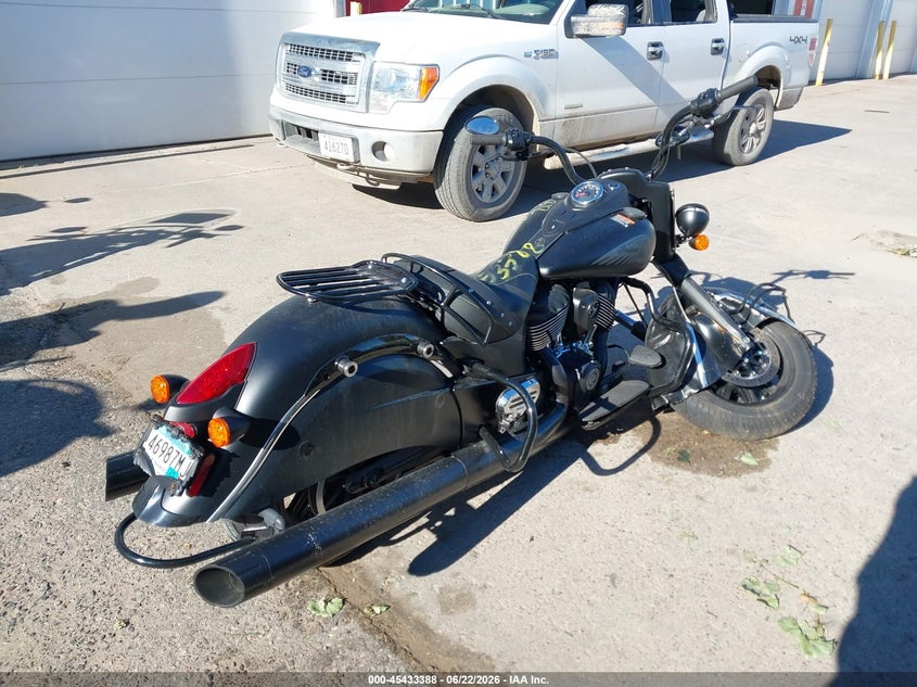 VIN 56KCCDAA8J3363790 2018 INDIAN MOTORCYCLE CO. CHIEF DARK HORSE