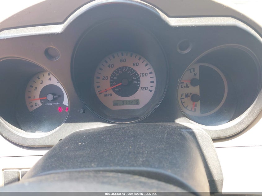 2004 NISSAN NAVARA (FRONTIER) TRUCK 3.3L V-6 180HP