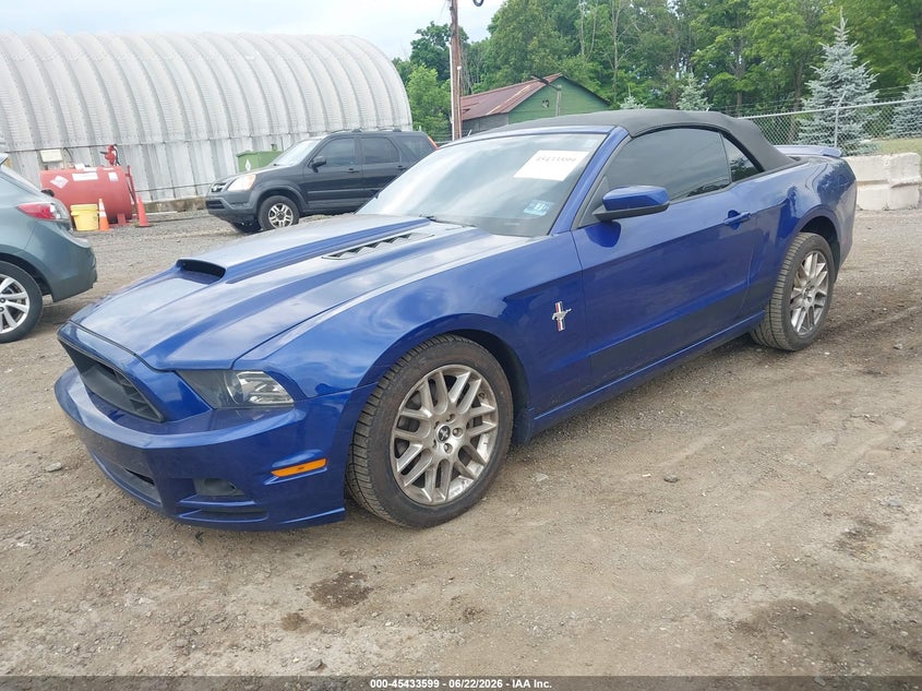 2014 FORD MUSTANG auction photo 2