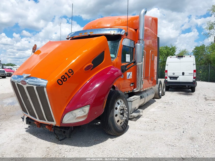 2015 Peterbilt 579 1XPBDP9X9FD256353 photo 1
