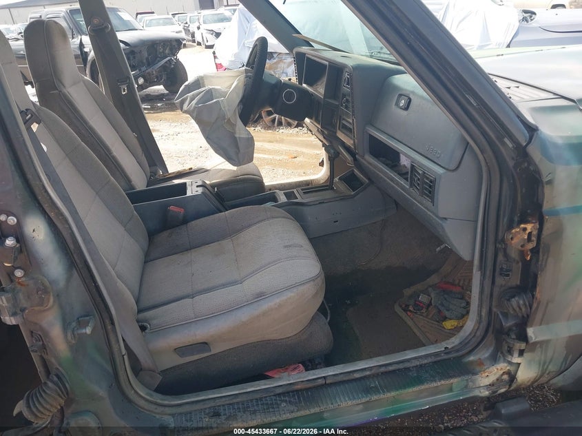 1996 JEEP CHEROKEE auction photo 5