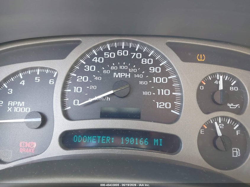2004 GMC YUKON XL 1500 auction photo 7