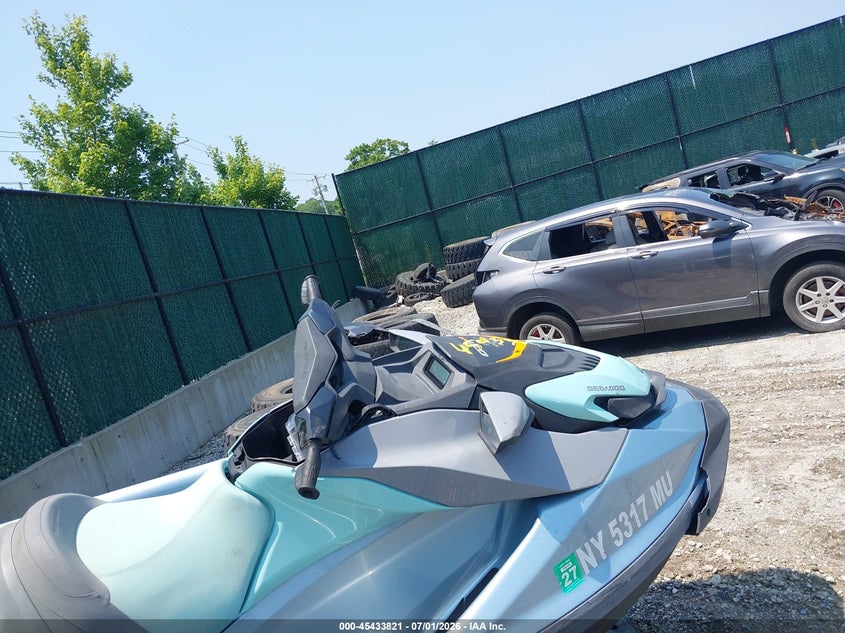2023 SEADOO GTI 130 auction photo 5