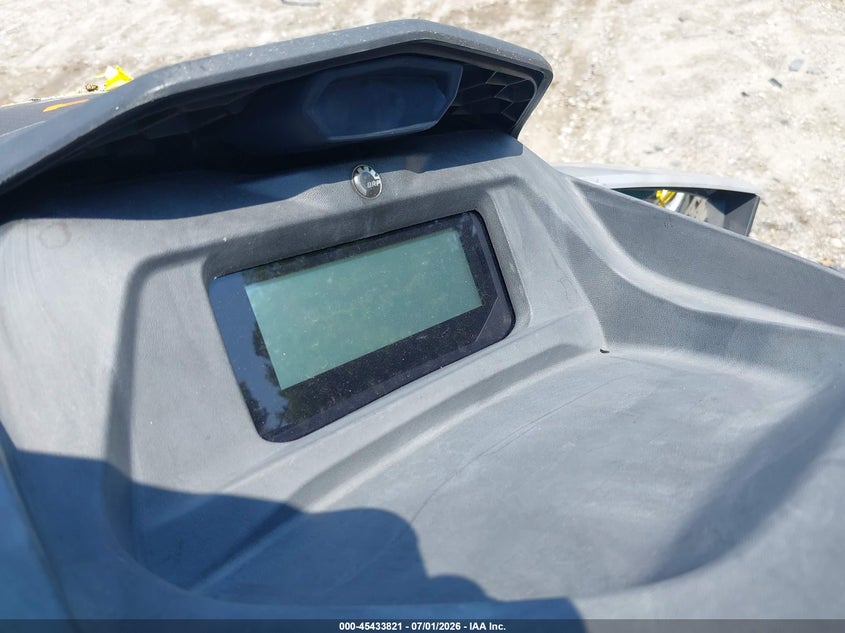 2023 SEADOO GTI 130 auction photo 7