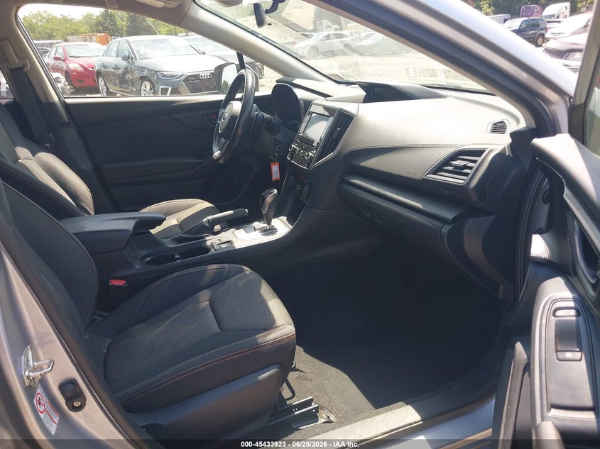 2019 SUBARU CROSSTREK auction photo 5