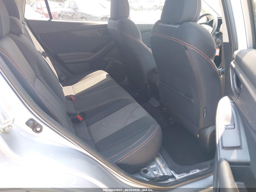 2019 SUBARU CROSSTREK auction photo 8