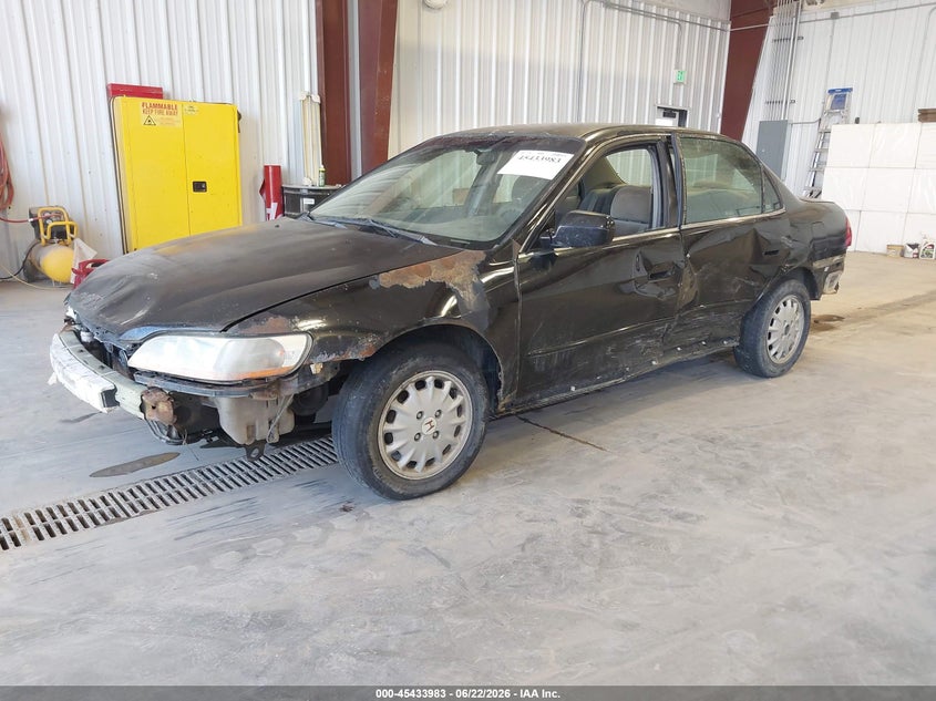 1HGCG5647XA031042 1999 HONDA ACCORD LX photo 1
