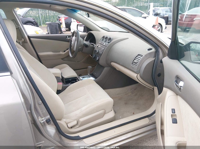 AtlanticExpress - Nissan Altima