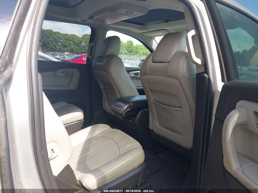 CHEVROLET TRAVERSE 2010 VIN 1GNLRHED6AJ223837