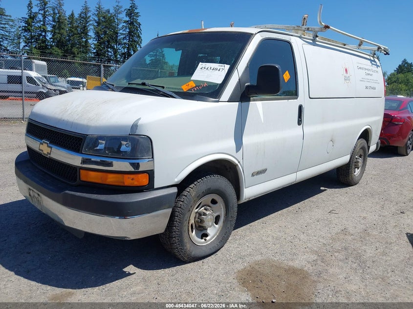 2003 CHEVROLET EXPRESS auction photo 2