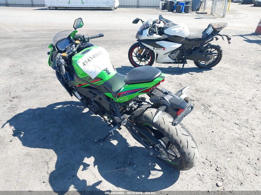2024 KAWASAKI ZX400 auction photo 3