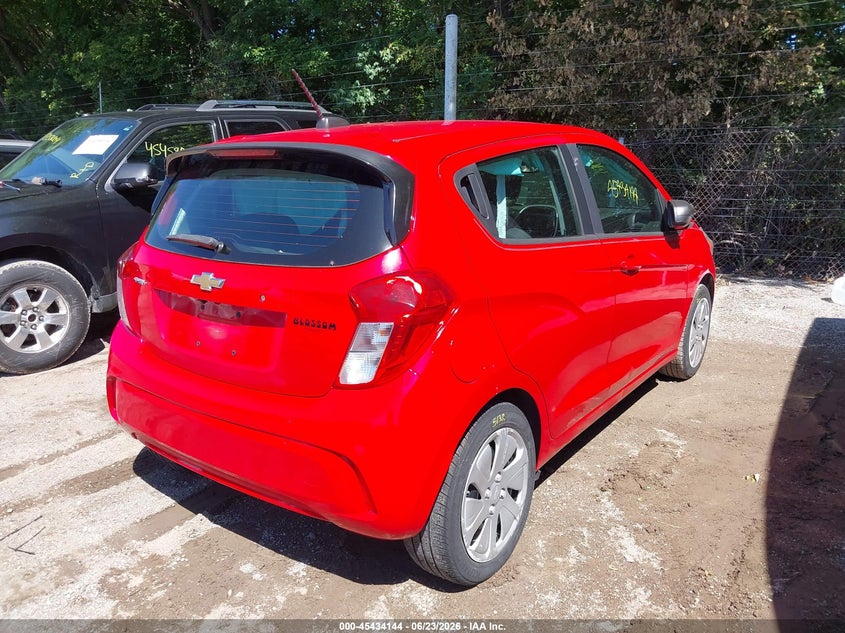 2017 CHEVROLET SPARK auction photo 4