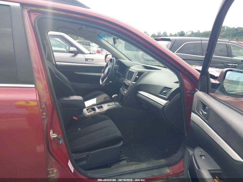 2014 SUBARU OUTBACK auction photo 5