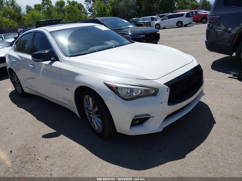 2018 Infiniti Q50 3.0T Luxe