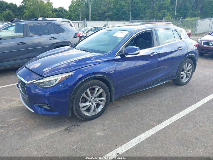 2018 INFINITI QX30 auction photo 2