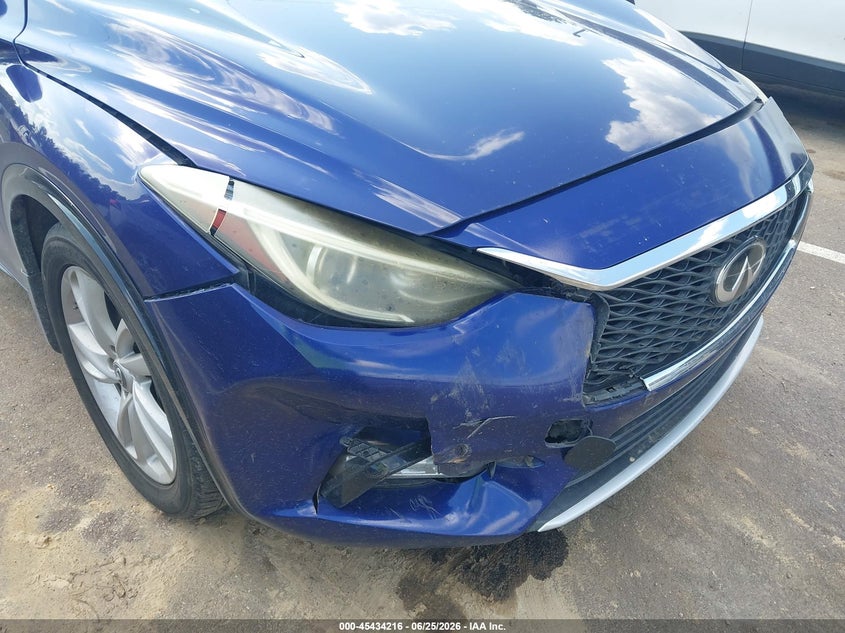 2018 INFINITI QX30 auction photo 6